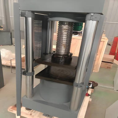 Testing service for the ultimate compressive strength of reinforced plates